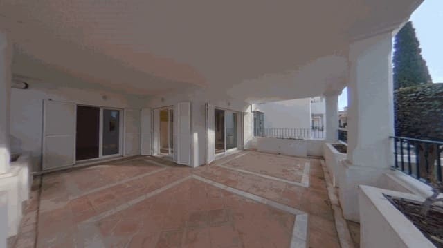 3 slaapkamer Strandappartement te koop in Estepona met zwembad - € 495.000 (Ref: 9532520)
