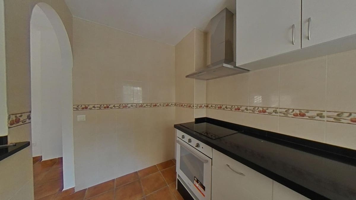 2 soveværelse Lejlighed til salg i Estepona - € 225.500 (Ref: 9532521)