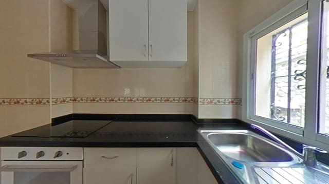 2 sypialnia Apartament na sprzedaż w Estepona - 225 500 € (Ref: 9532521)