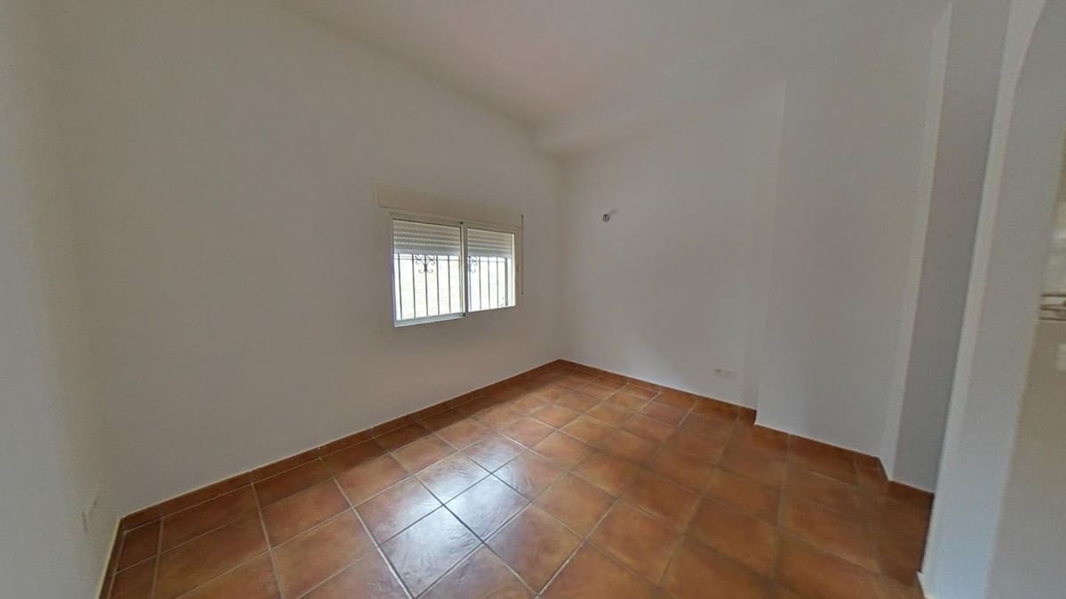 2 soveværelse Lejlighed til salg i Estepona - € 225.500 (Ref: 9532521)