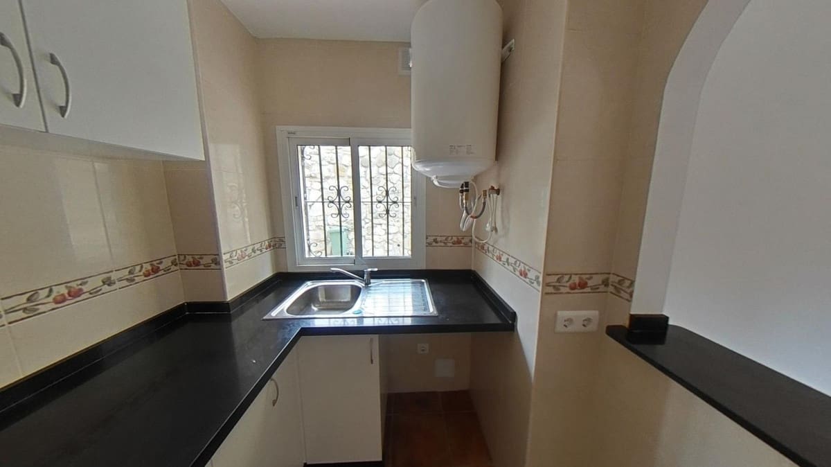 2 soveværelse Lejlighed til salg i Estepona - € 225.500 (Ref: 9532521)