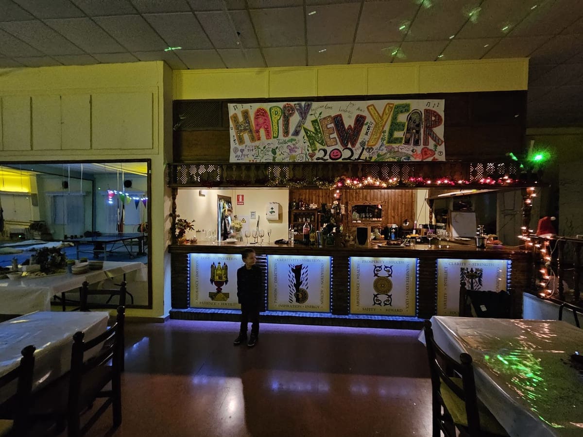 Local Comercial en Estepona en venta - 895.000 € (Ref: 9548613)