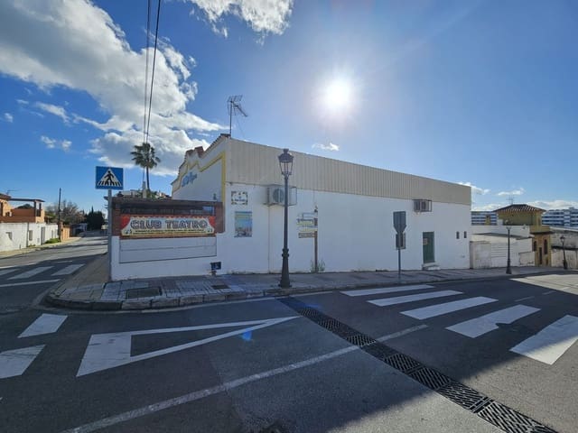 Commercieel te koop in Estepona - € 689.000 (Ref: 9548613)
