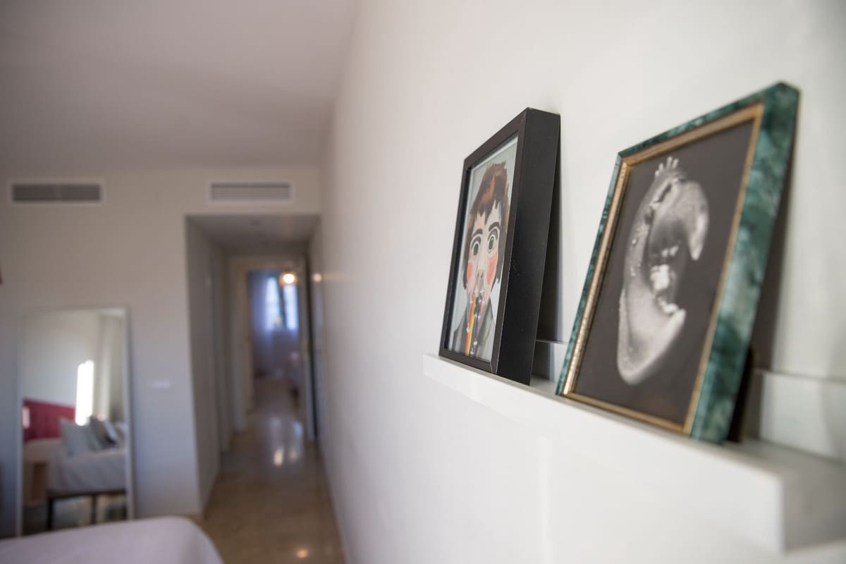 2 sypialnia Apartament na sprzedaż w La Duquesa / Puerto de la Duquesa z basenem garażem - 260 000 € (Ref: 9588355)