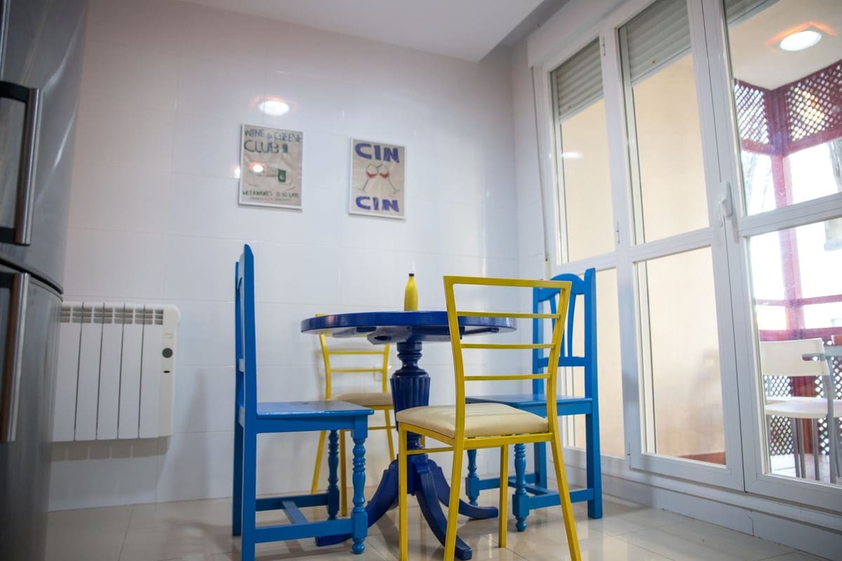 2 sypialnia Apartament na sprzedaż w La Duquesa / Puerto de la Duquesa z basenem garażem - 260 000 € (Ref: 9588355)