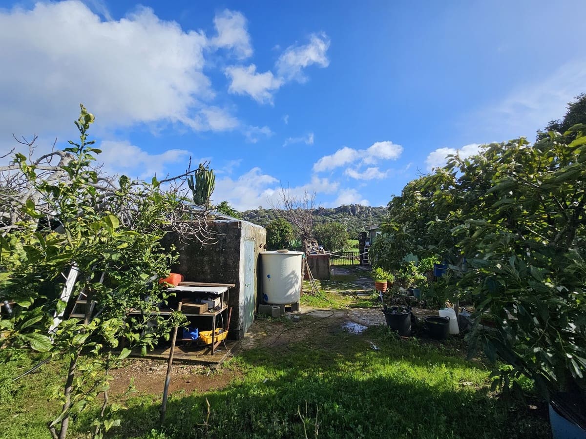 2 soveværelse Finca/Landehus til salg i Casares med swimmingpool - € 325.000 (Ref: 9606423)