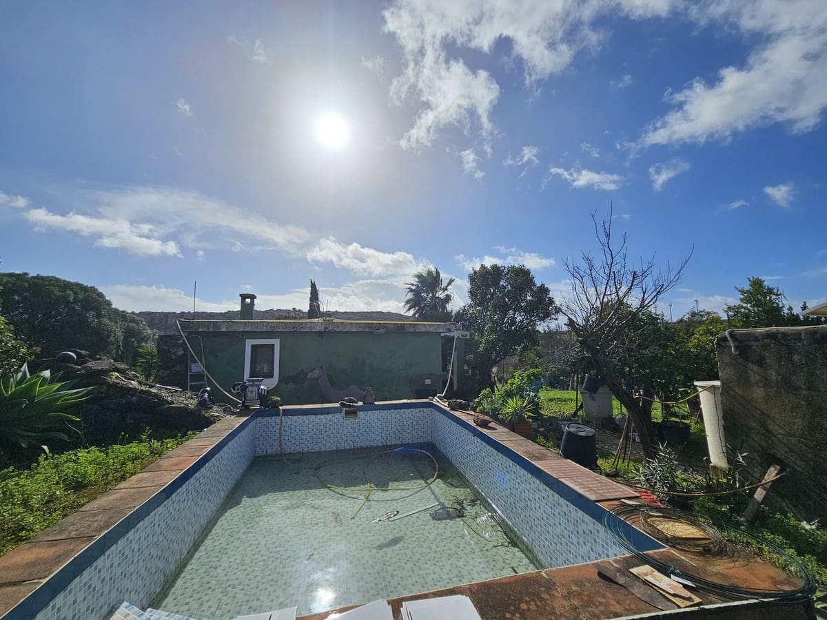 2 soveværelse Finca/Landehus til salg i Casares med swimmingpool - € 325.000 (Ref: 9606423)