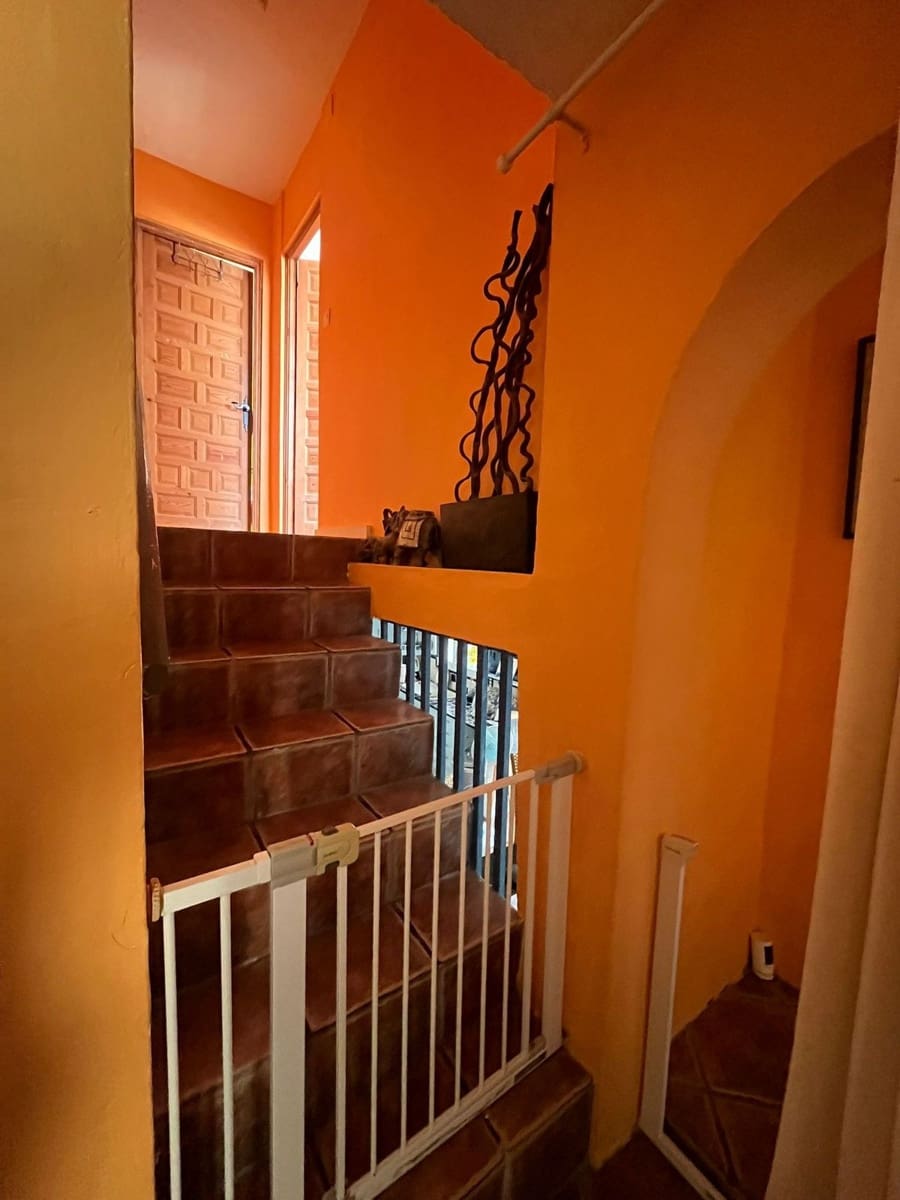 4 soverom Kjedet enebolig til salgs i Manilva - € 345 000 (Ref: 9623000)