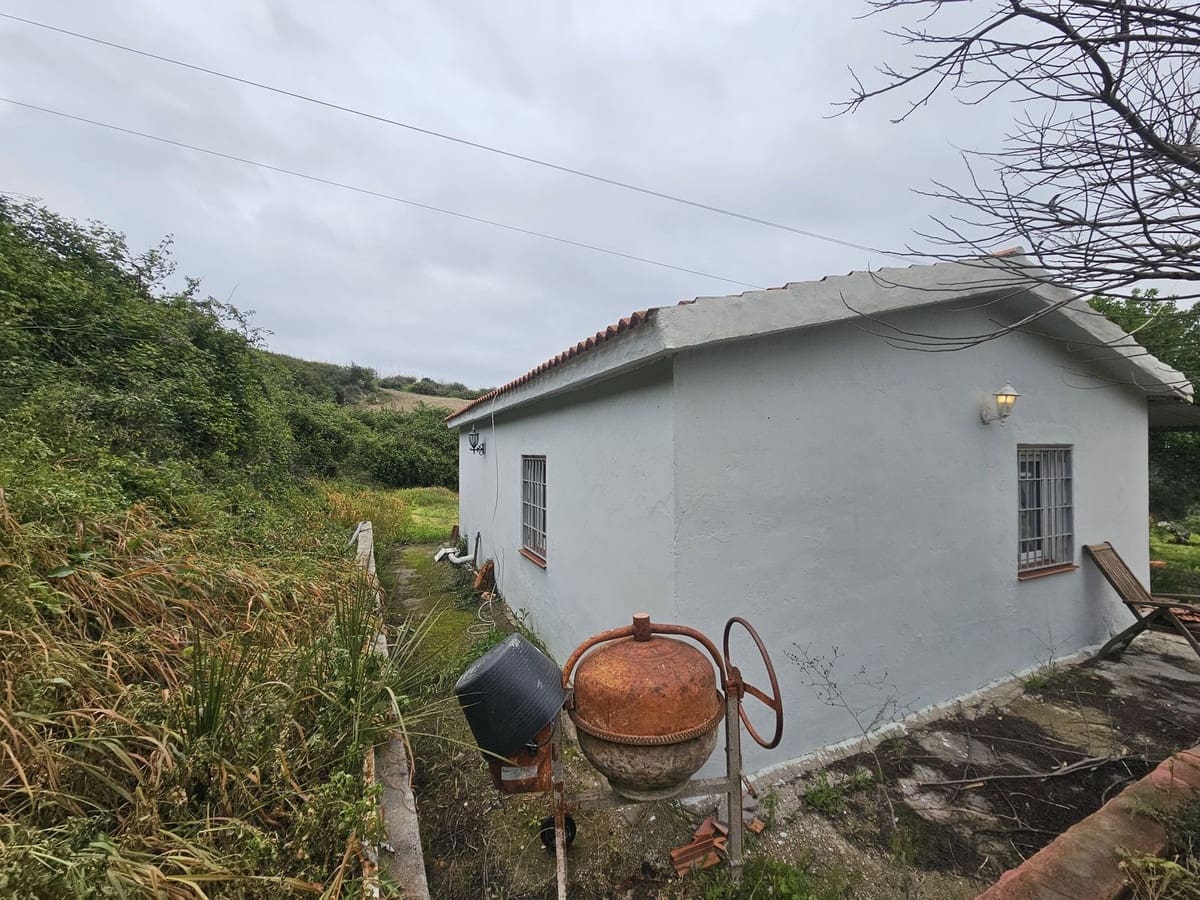 1 bedroom Finca/Country House for sale in Manilva with garage - € 275,000 (Ref: 9708192)