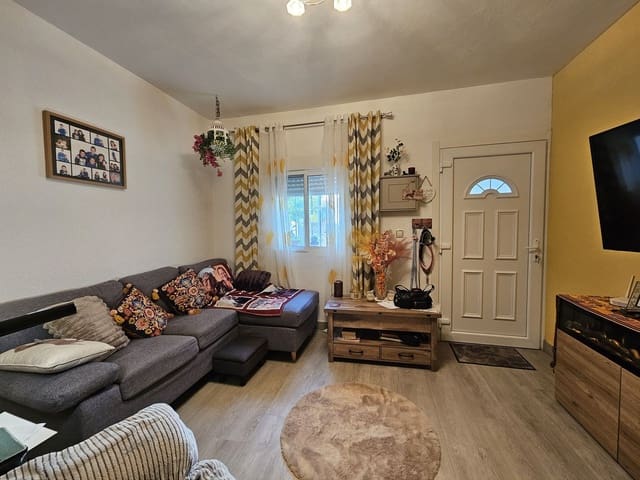 2 sovrum Hus till salu i Manilva - 170 000 € (Ref: 9772041)