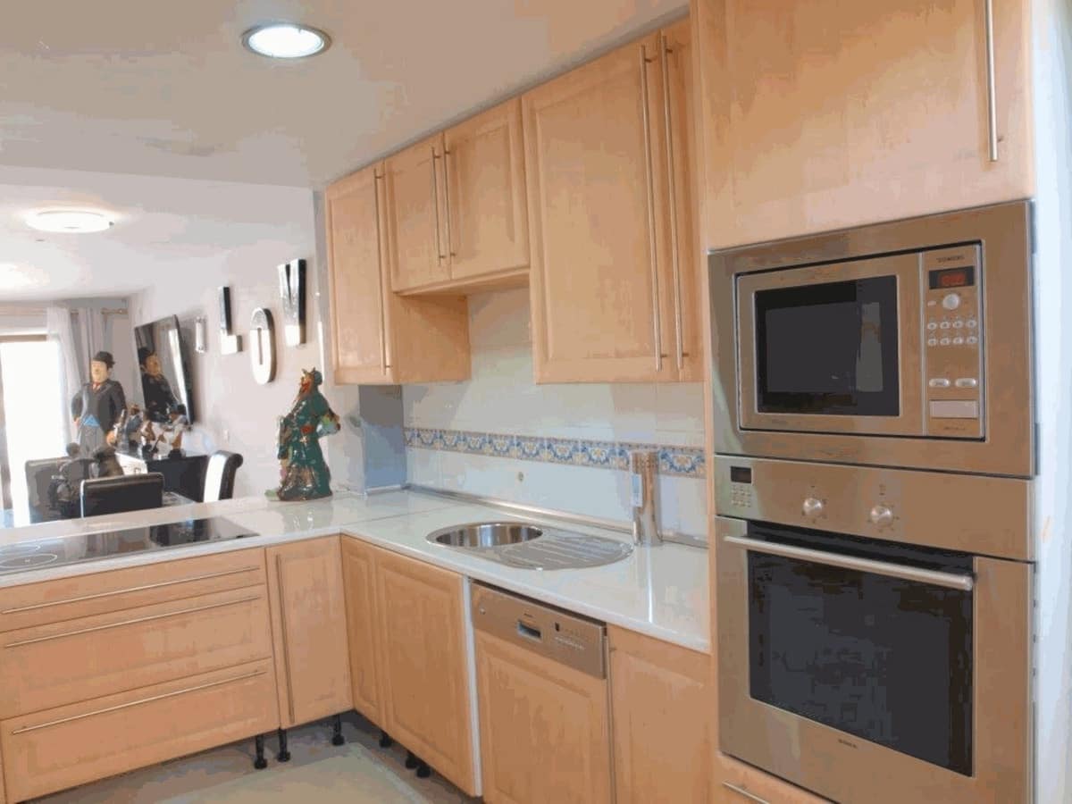 4 Zimmer Haus zu vermieten in Manilva mit Pool Garage - 2.500 € (Ref: 9784915)