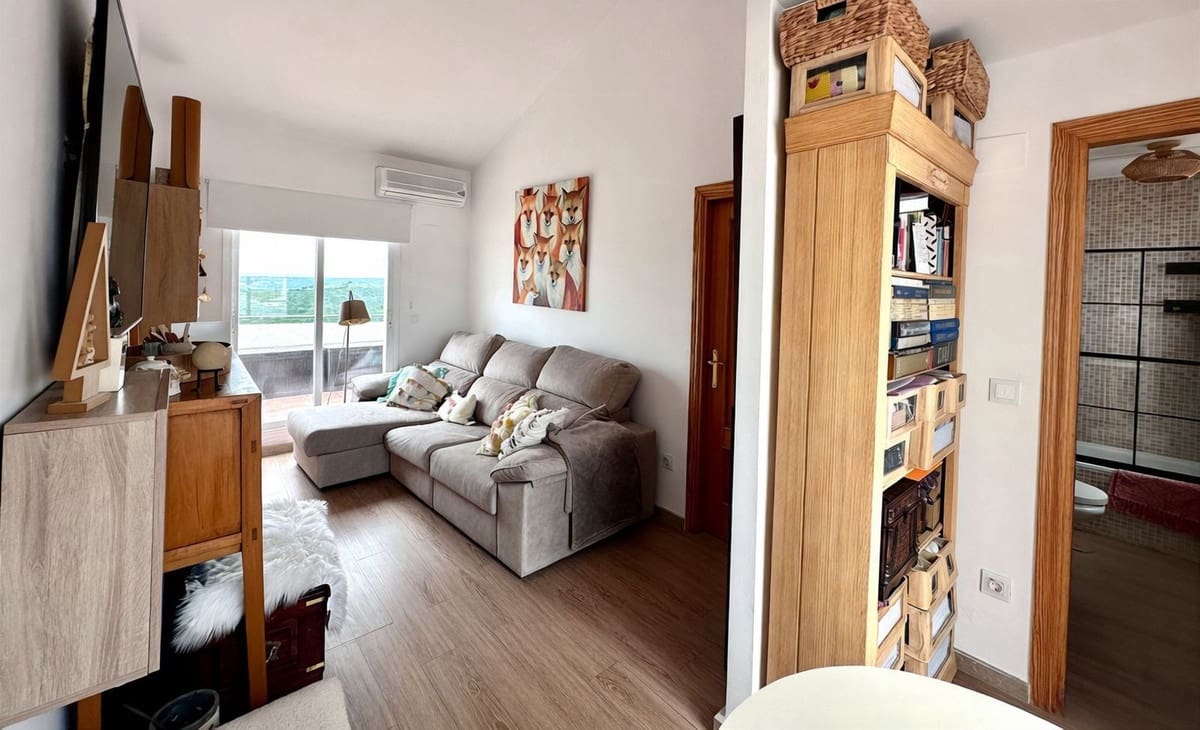 1 slaapkamer Penthouse te koop in Manilva met zwembad - € 169.000 (Ref: 9813013)