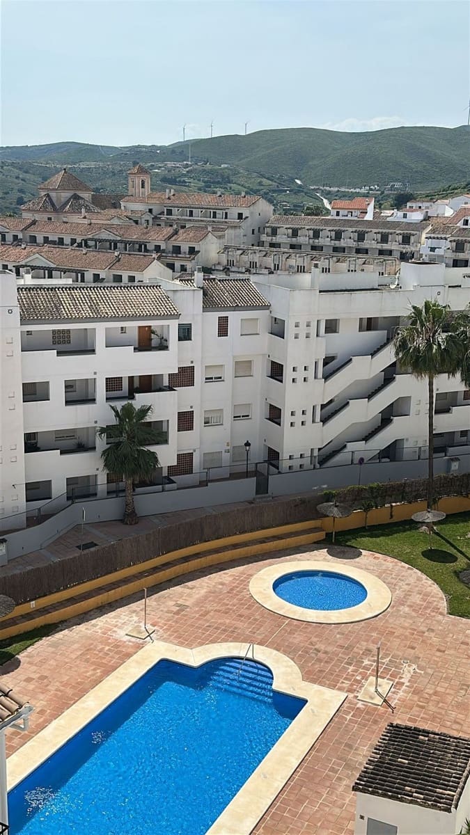 1 slaapkamer Penthouse te koop in Manilva met zwembad - € 169.000 (Ref: 9813013)