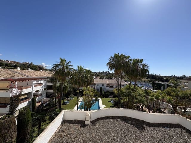 2 soveværelse Lejlighed til salg i Selwo, Estepona - € 349.000 (Ref: 9858290)