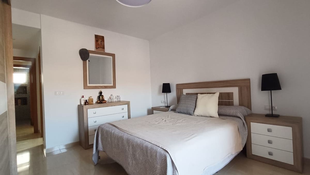2 bedroom Apartment for sale in San Luis de Sabinillas with garage - € 255,000 (Ref: 9875538)