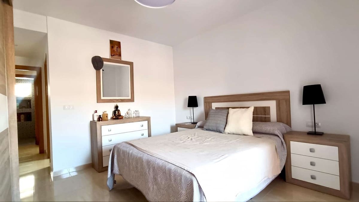 2 bedroom Apartment for sale in San Luis de Sabinillas with garage - € 255,000 (Ref: 9875538)