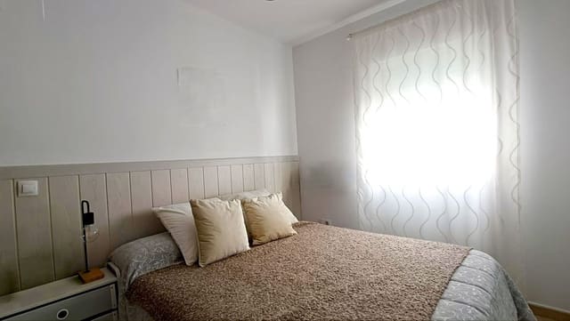 Apartamento de 2 habitaciones en San Luis de Sabinillas, Manilva en venta con garaje - 255.000 € (Ref: 9875538)