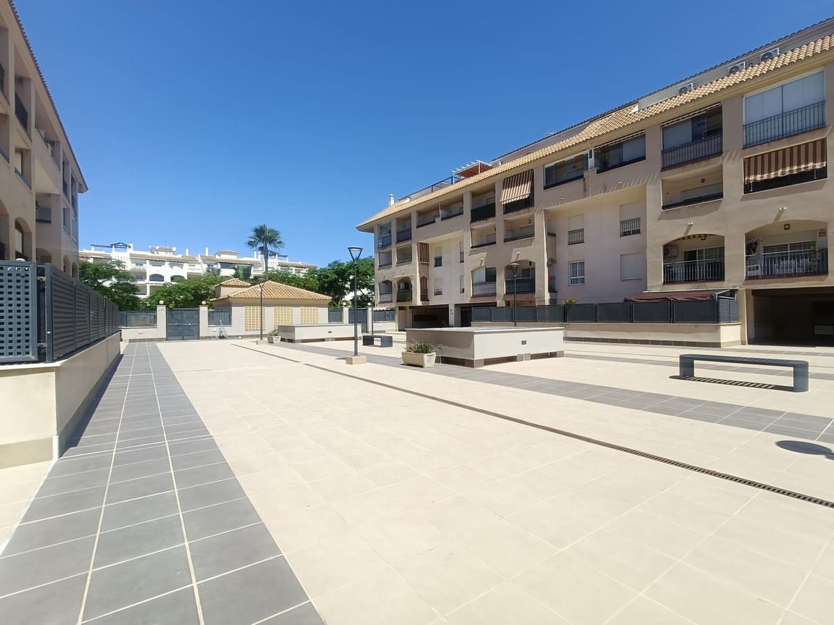 2 bedroom Apartment for sale in San Luis de Sabinillas with garage - € 255,000 (Ref: 9875538)