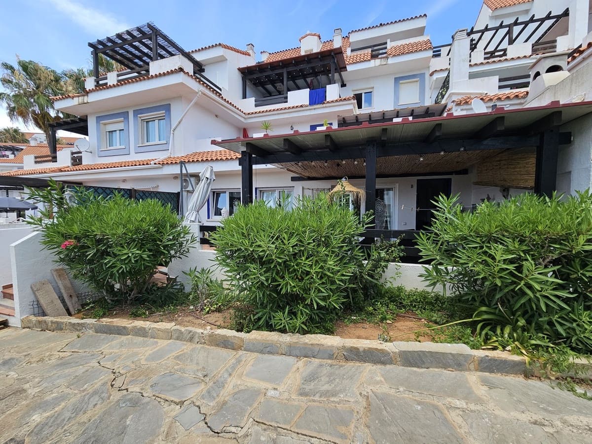 2 makuuhuone Huoneisto myytävänä paikassa Manilva - 249 000 € (Ref: 9956792)