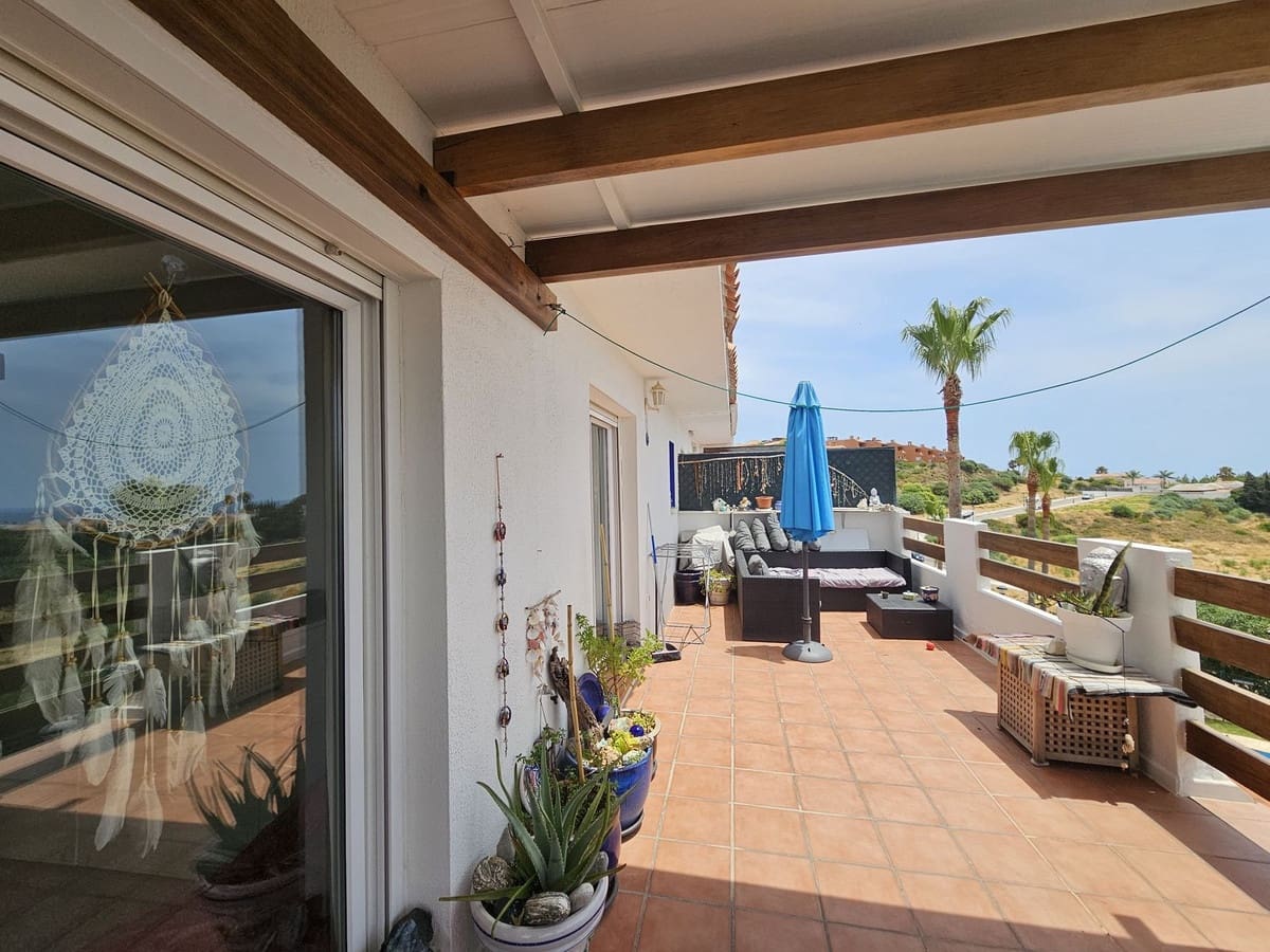 3 bedroom Apartment for sale in Manilva with pool garage - € 295,000 (Ref: 9961809)