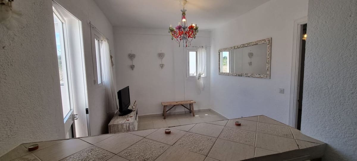 2 slaapkamer Appartement te koop in La Duquesa / Puerto de la Duquesa met zwembad - € 159.000 (Ref: 9964465)
