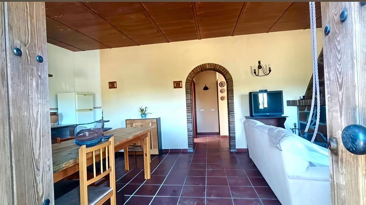 3 sovrum Finca/Hus på landet till salu i Estepona med garage - 370 000 € (Ref: 9967066)