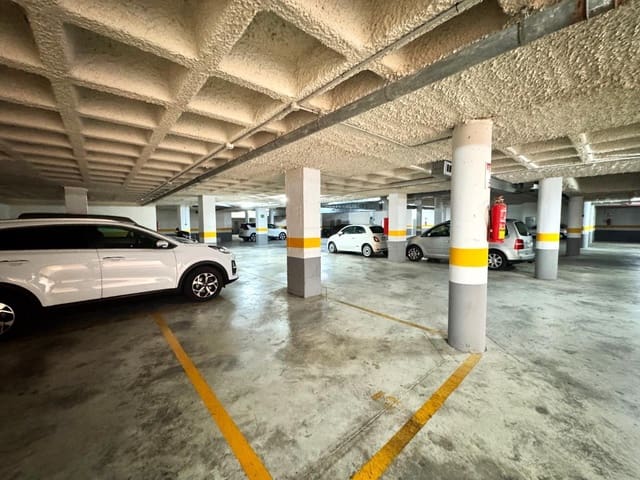 Garage till salu i Alicante stad - 12 900 € (Ref: 10030769)