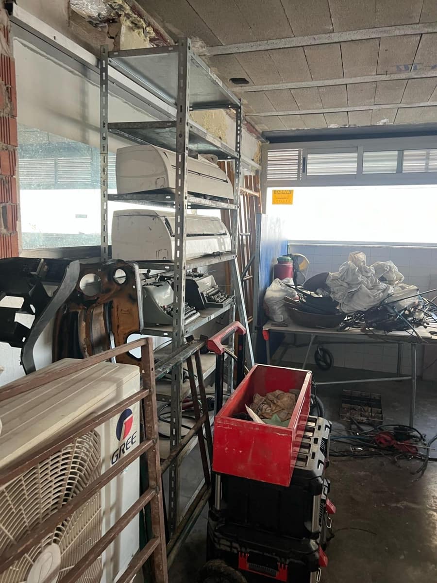 Bedrift til salgs i Alicante by med garasje - € 1 400 000 (Ref: 10030771)