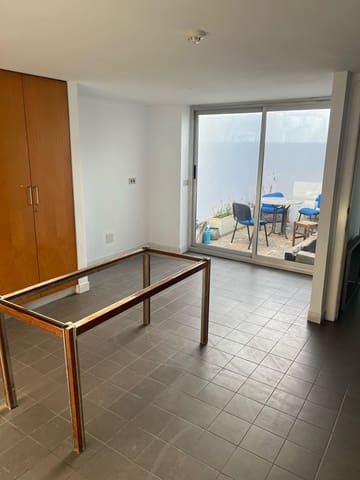 Bedrift til salgs i Babel, Alicante by med garasje - € 1 400 000 (Ref: 10030771)