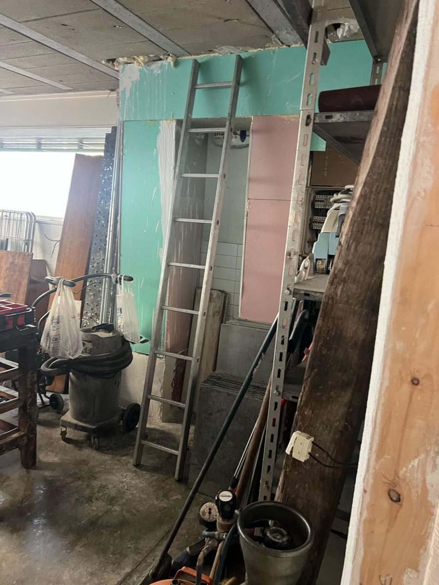 Bedrift til salgs i Alicante by med garasje - € 1 400 000 (Ref: 10030771)