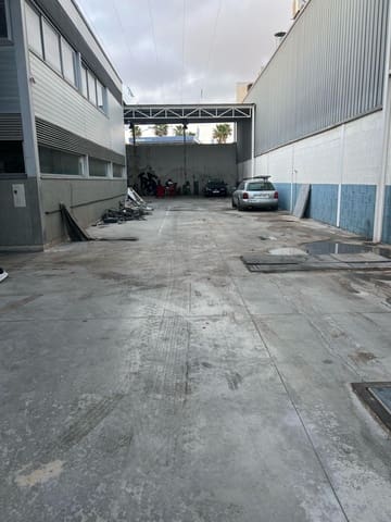Bedrift til salgs i Babel, Alicante by med garasje - € 1 400 000 (Ref: 10030771)