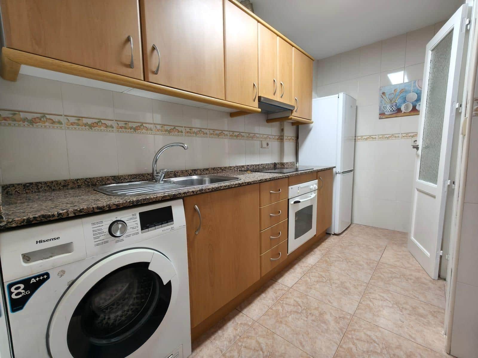 4 soveværelse Lejlighed til leje i Alicante by - € 375 (Ref: 10030774)