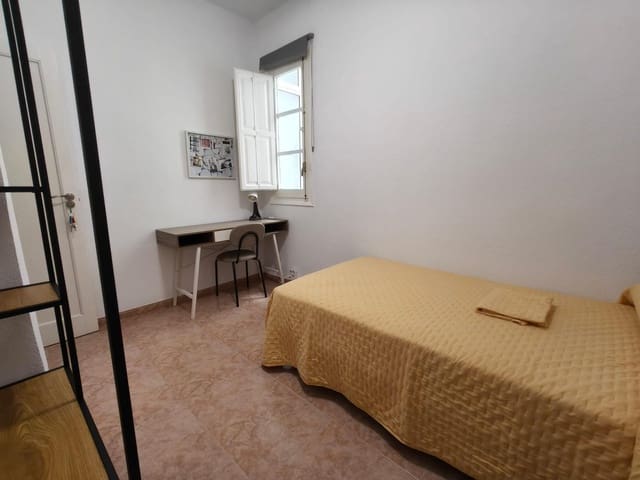 4 makuuhuone Huoneisto vuokrattavana paikassa Alicante kaupunki - 375 € (Ref: 10030774)