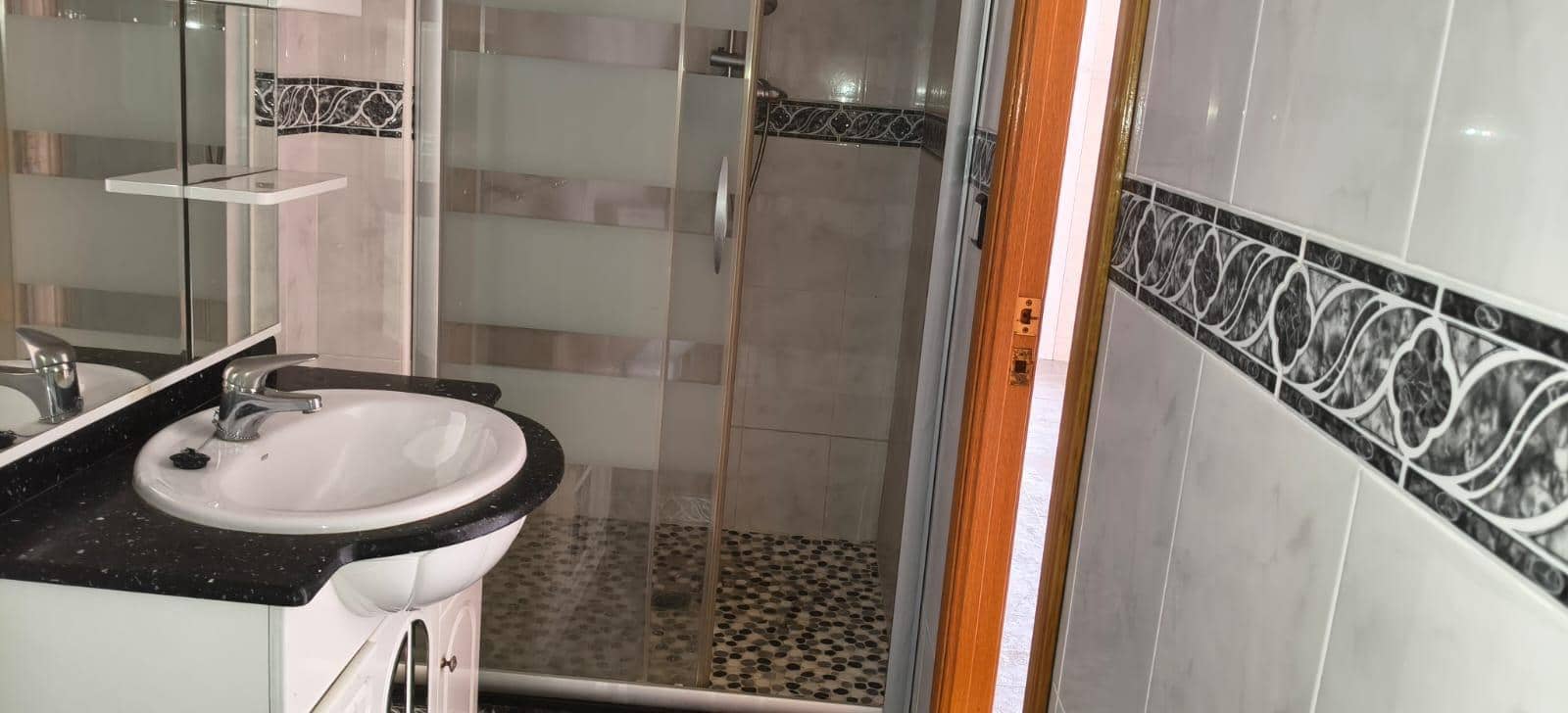 3 bedroom Flat for sale in Alcoy / Alcoi - € 110,000 (Ref: 10030779)
