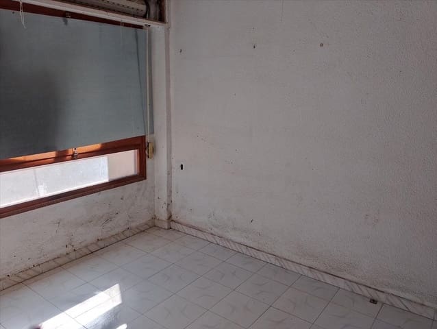 Piso de 2 habitaciones en Elda en venta - 46.000 € (Ref: 10030783)
