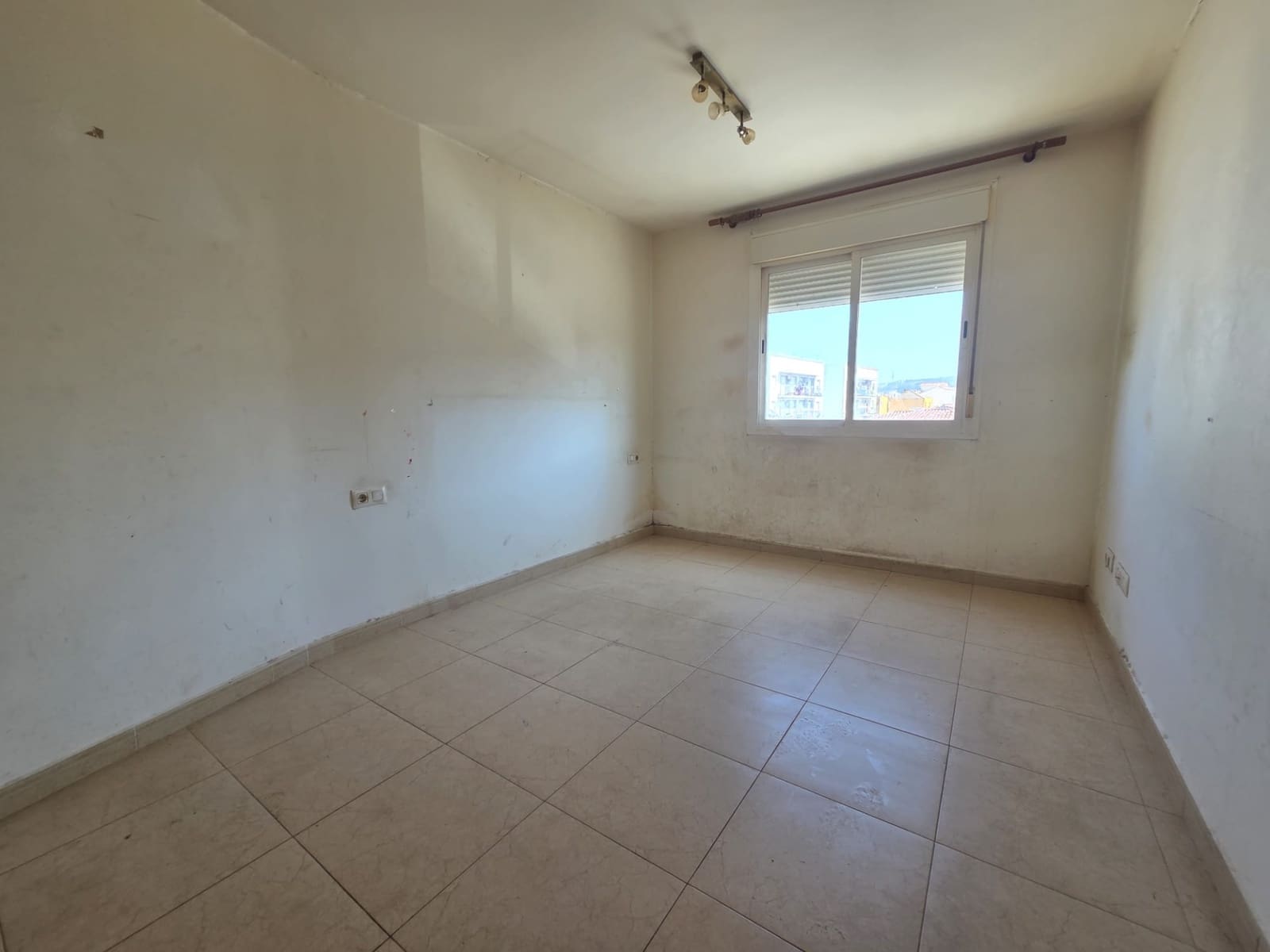 4 sypialnia Mieszkanie na sprzedaż w Ondara - 149 000 € (Ref: 10030785)