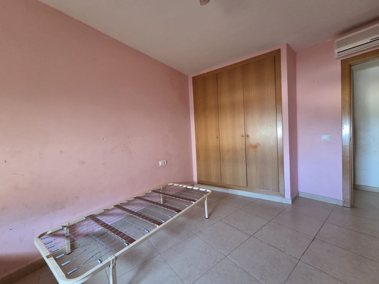 4 sypialnia Mieszkanie na sprzedaż w Ondara - 149 000 € (Ref: 10030785)