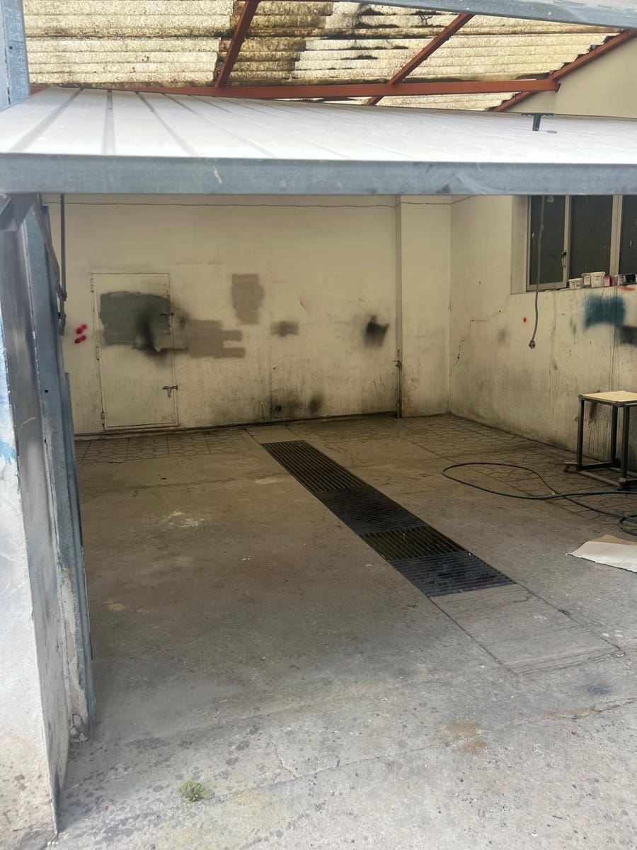 Commercial for sale in El Campello with garage - € 650,000 (Ref: 10030788)