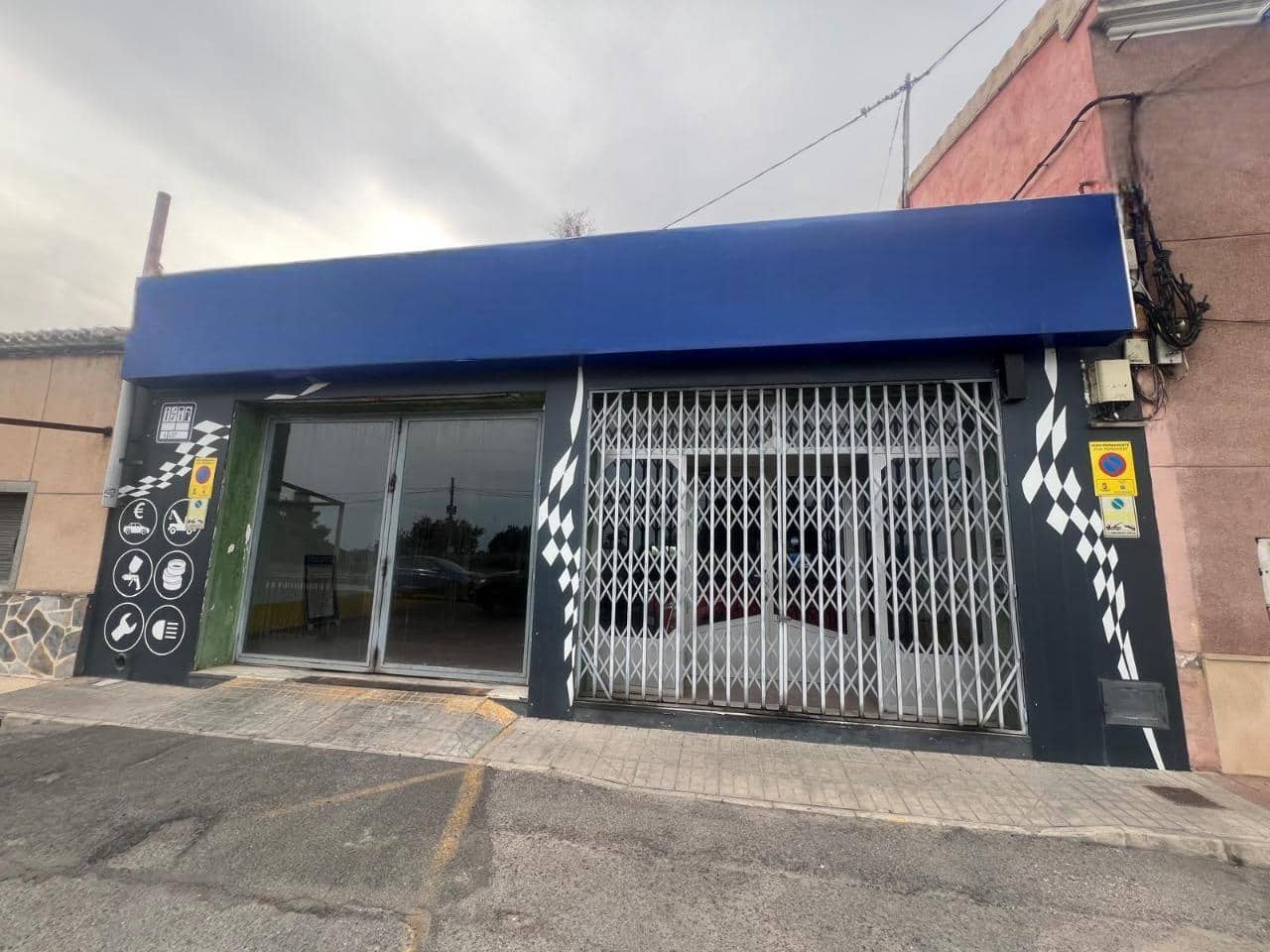 Commercial for sale in El Campello with garage - € 650,000 (Ref: 10030788)