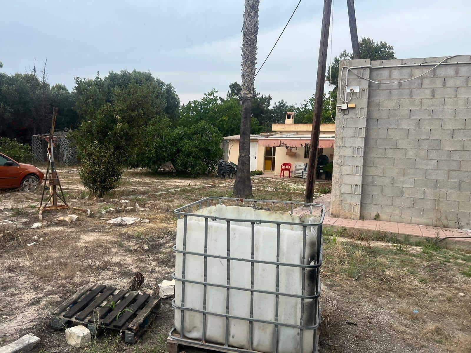 Commercial for sale in El Campello with garage - € 650,000 (Ref: 10030788)