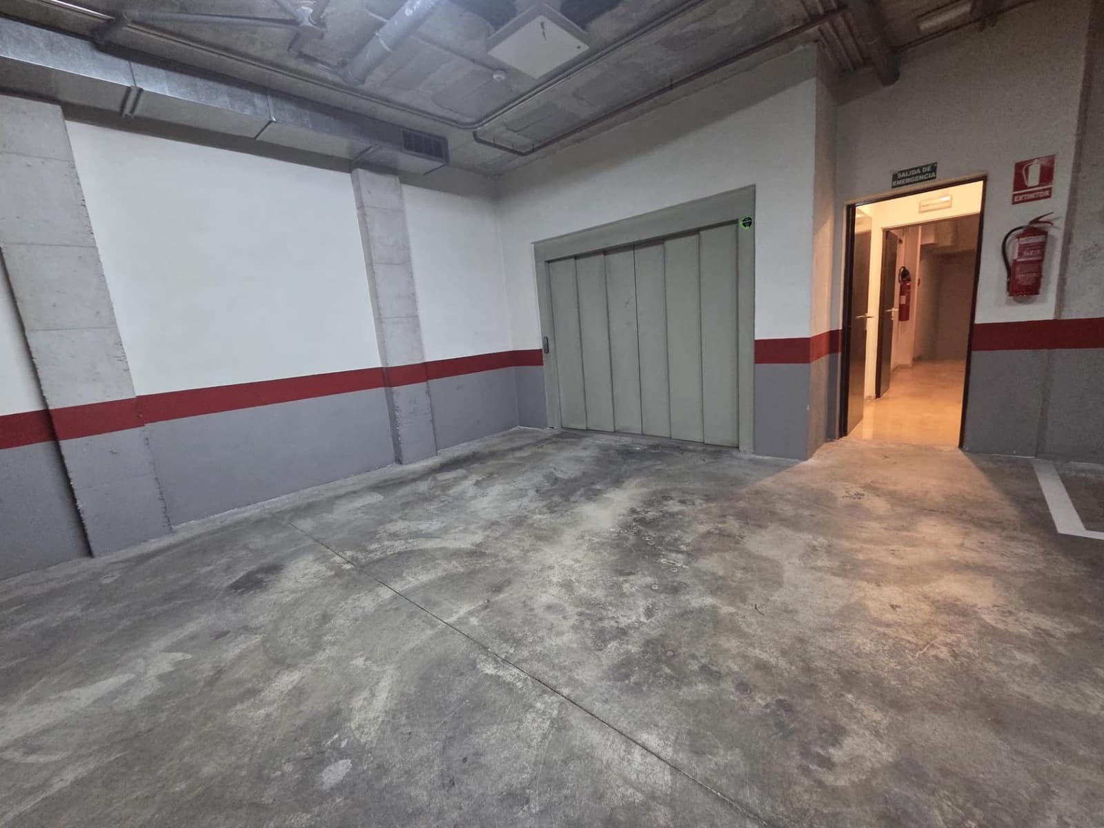 Garage for sale in Alicante / Alacant city - € 14,500 (Ref: 10047448)