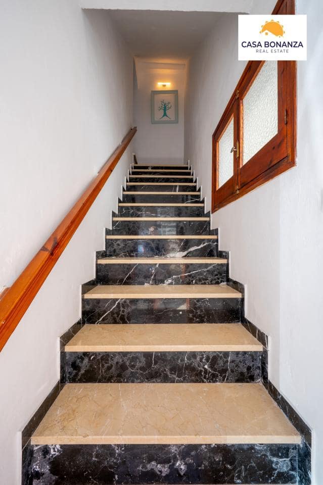 Chalet de 4 habitaciones en Jete en venta - 205.000 € (Ref: 10050465)
