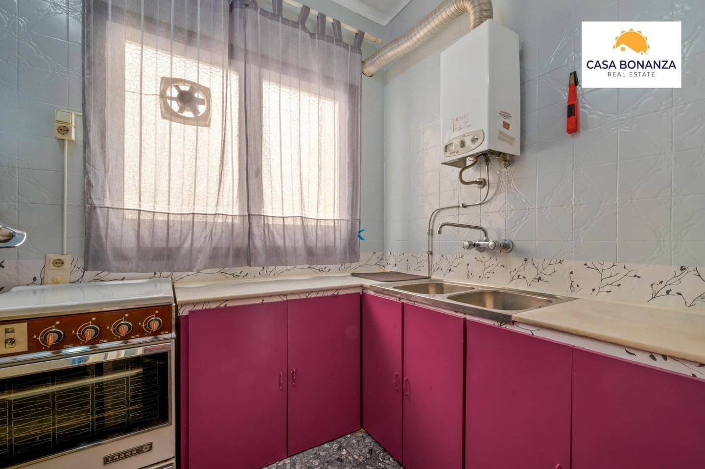 Chalet de 4 habitaciones en Jete en venta - 205.000 € (Ref: 10050465)