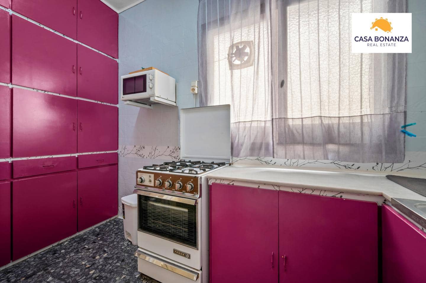 Chalet de 4 habitaciones en Jete en venta - 205.000 € (Ref: 10050465)