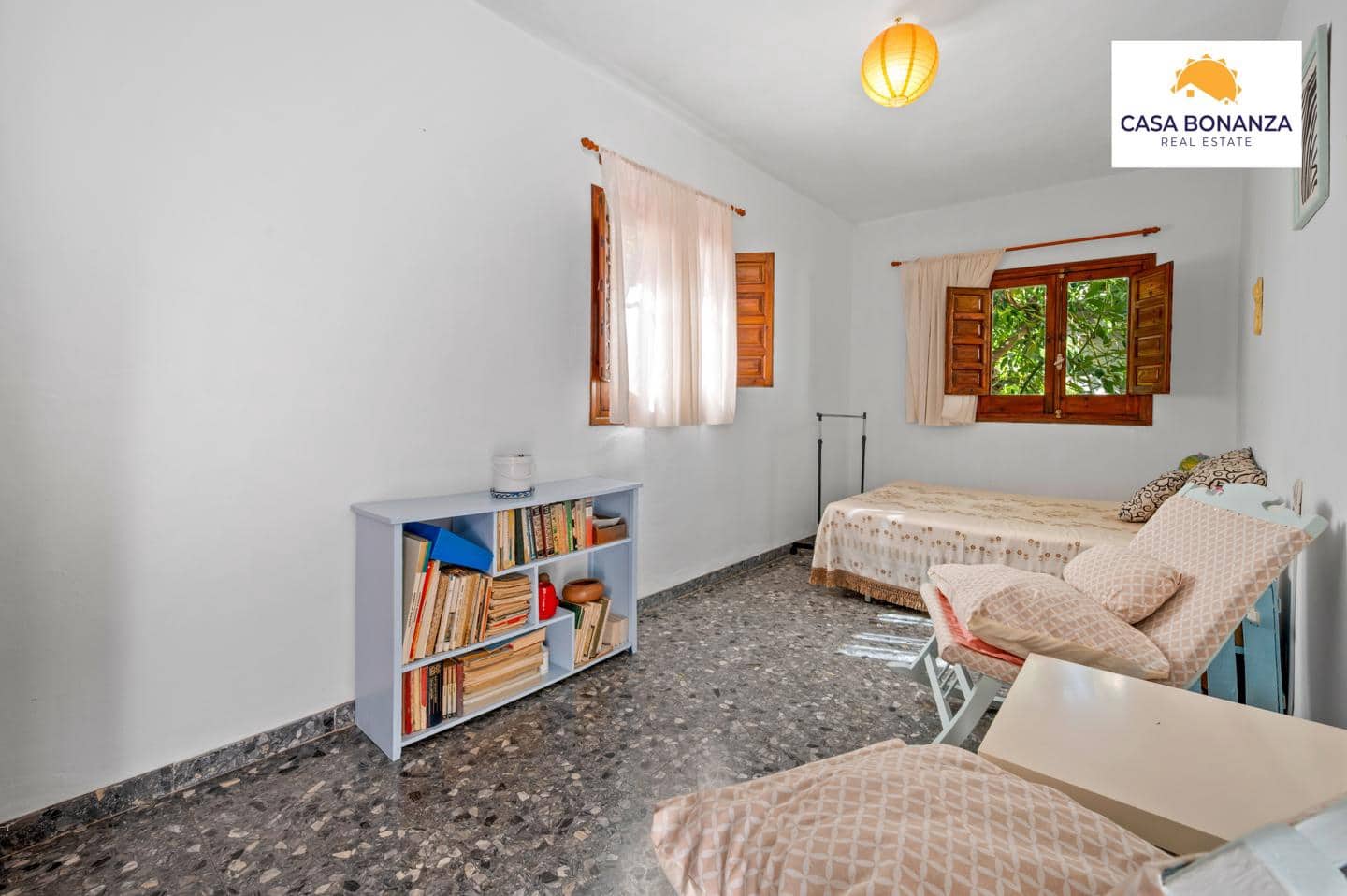 Chalet de 4 habitaciones en Jete en venta - 205.000 € (Ref: 10050465)