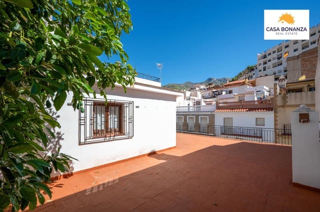 Chalet de 4 habitaciones en Jete en venta - 205.000 € (Ref: 10050465)
