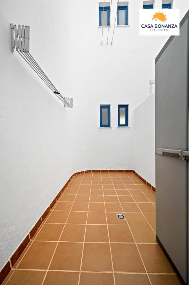 3 soverom Leilighet til salgs i Almunecar med svømmebasseng garasje - € 380 000 (Ref: 10062799)
