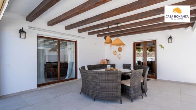 2 Zimmer Villa zu verkaufen in Almuñécar mit Pool Garage - 695.000 € (Ref: 10101303)