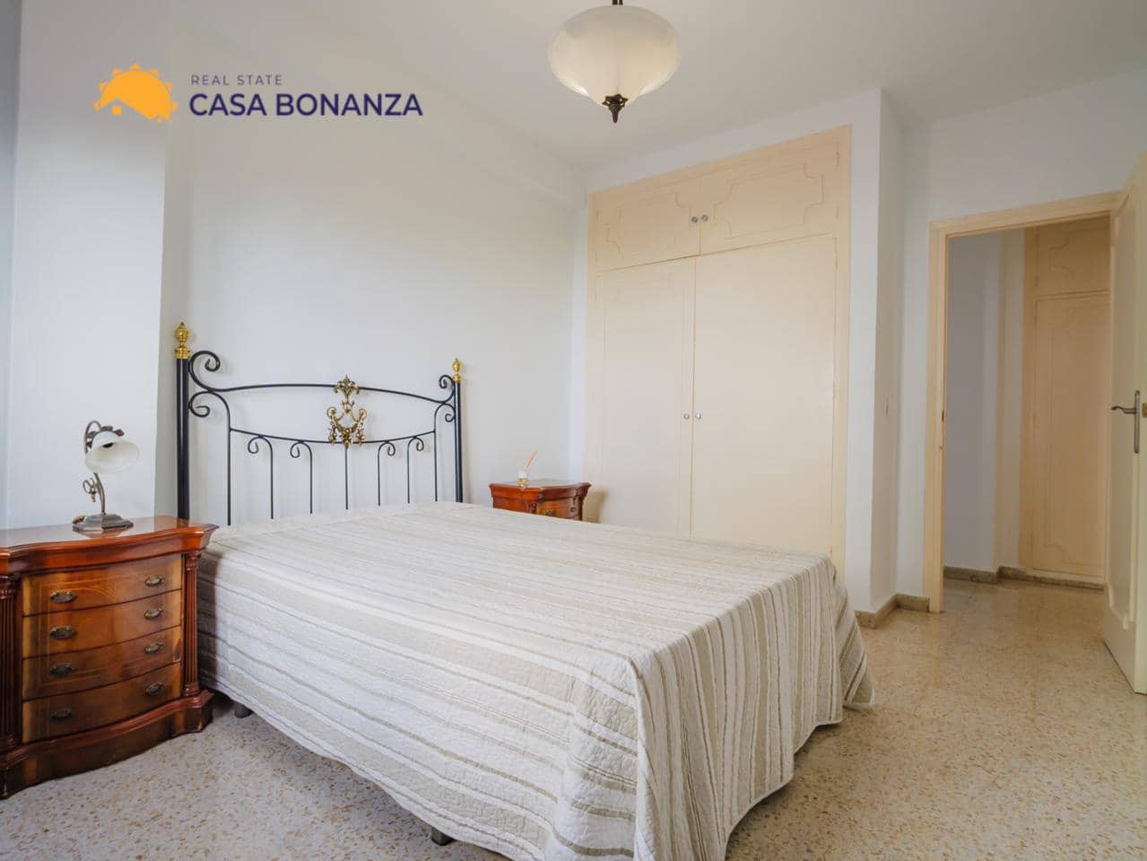 Piso de 3 habitaciones en Almuñécar en venta - 310.000 € (Ref: 10135158)