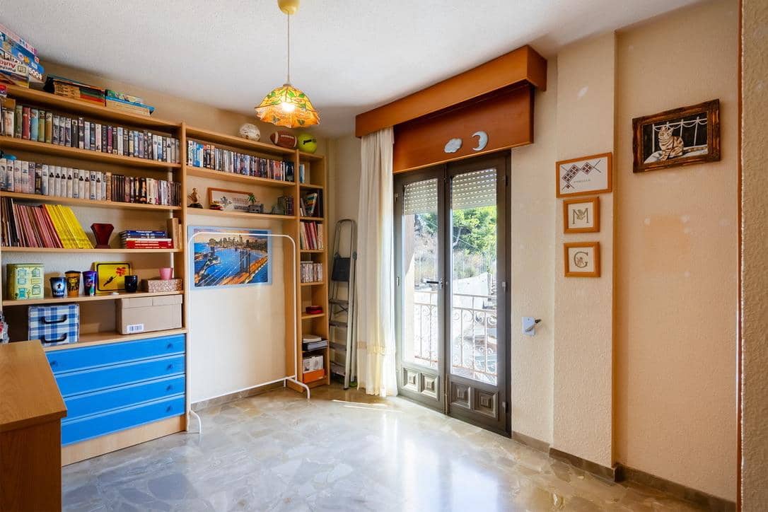 4 Zimmer Villa zu verkaufen in Almunecar mit Pool Garage - 795.000 € (Ref: 10183270)